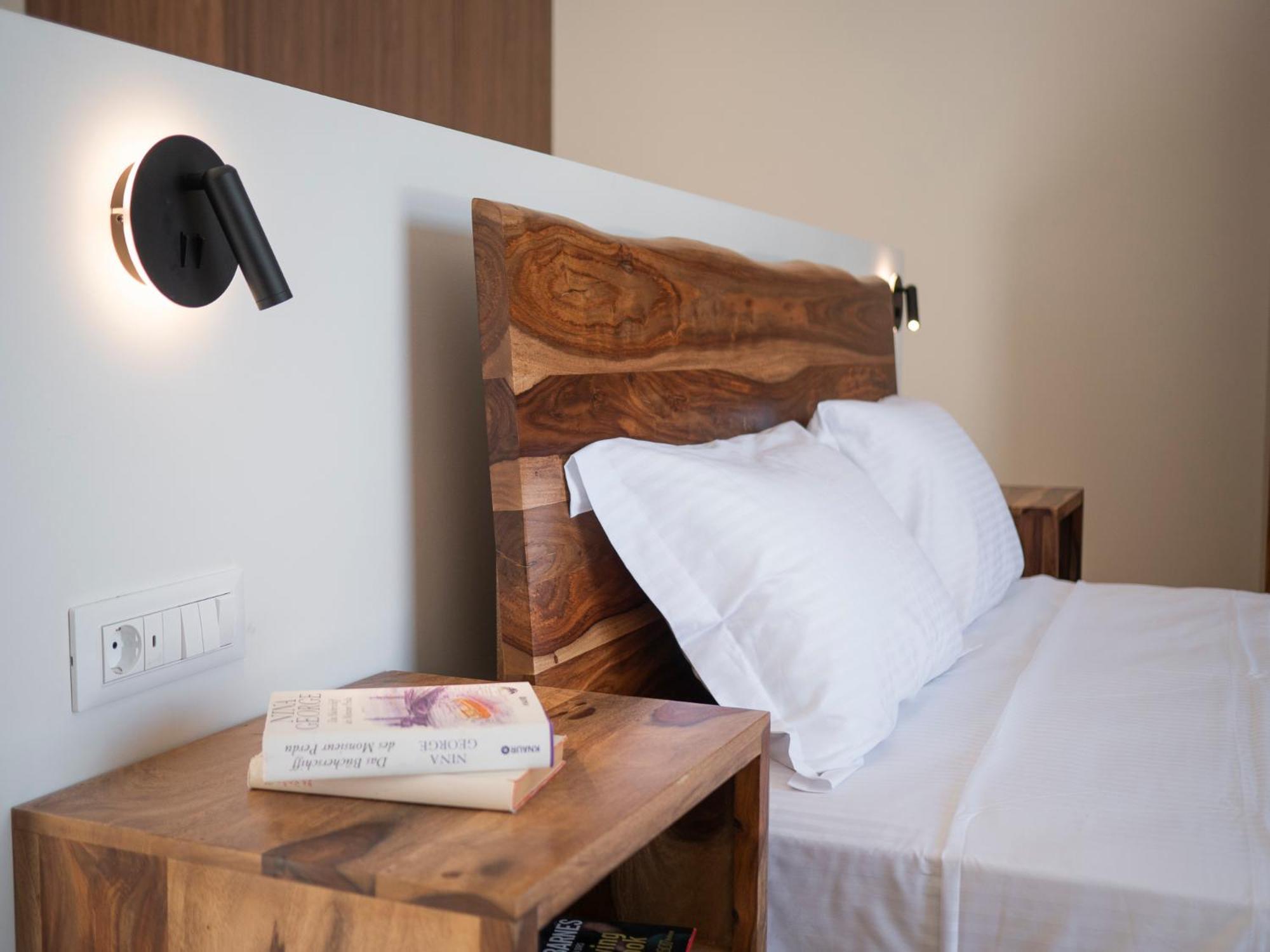 Aethrion Villas & Suites Gennadi Eksteriør bilde