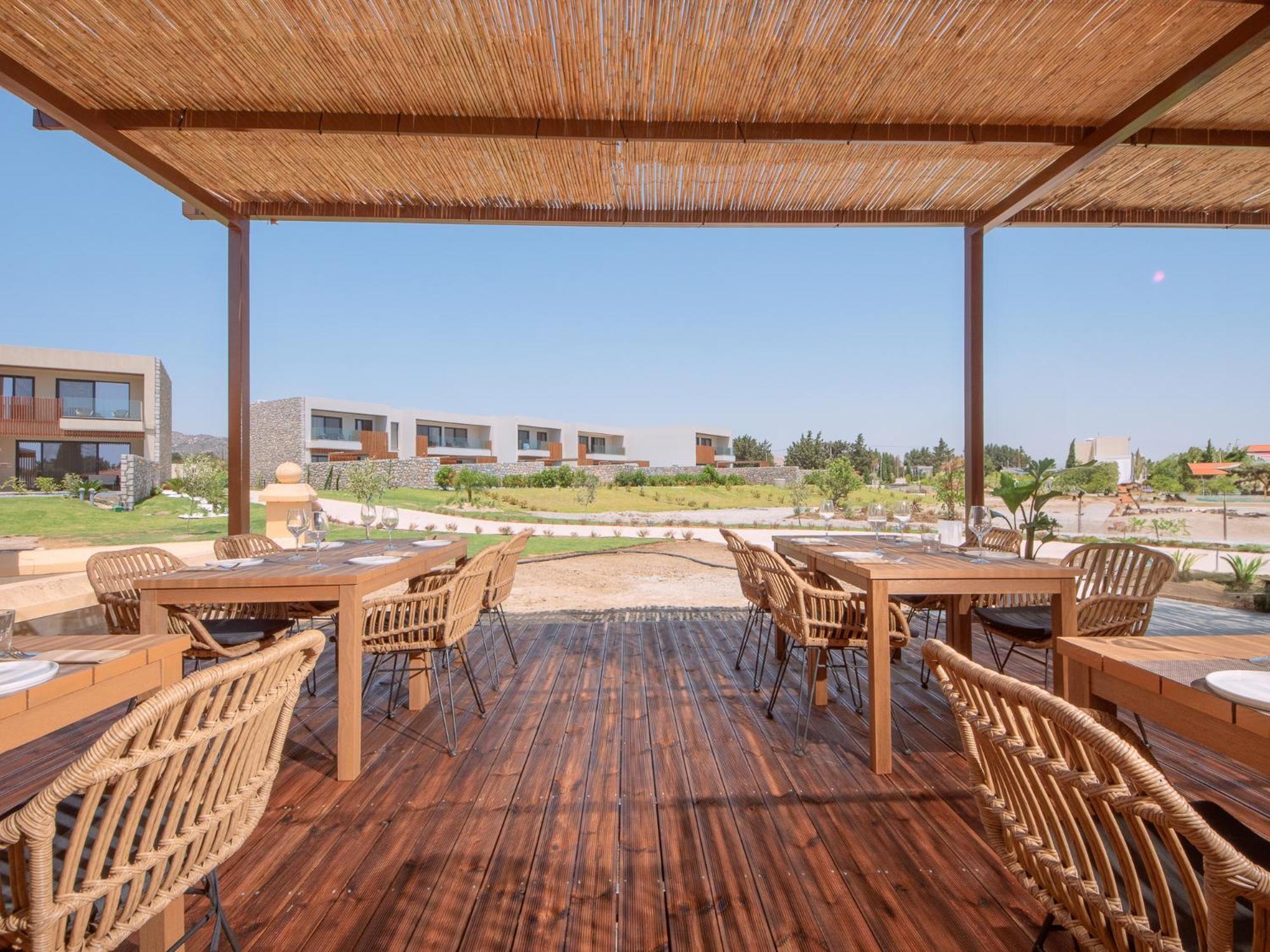 Aethrion Villas & Suites Gennadi Eksteriør bilde