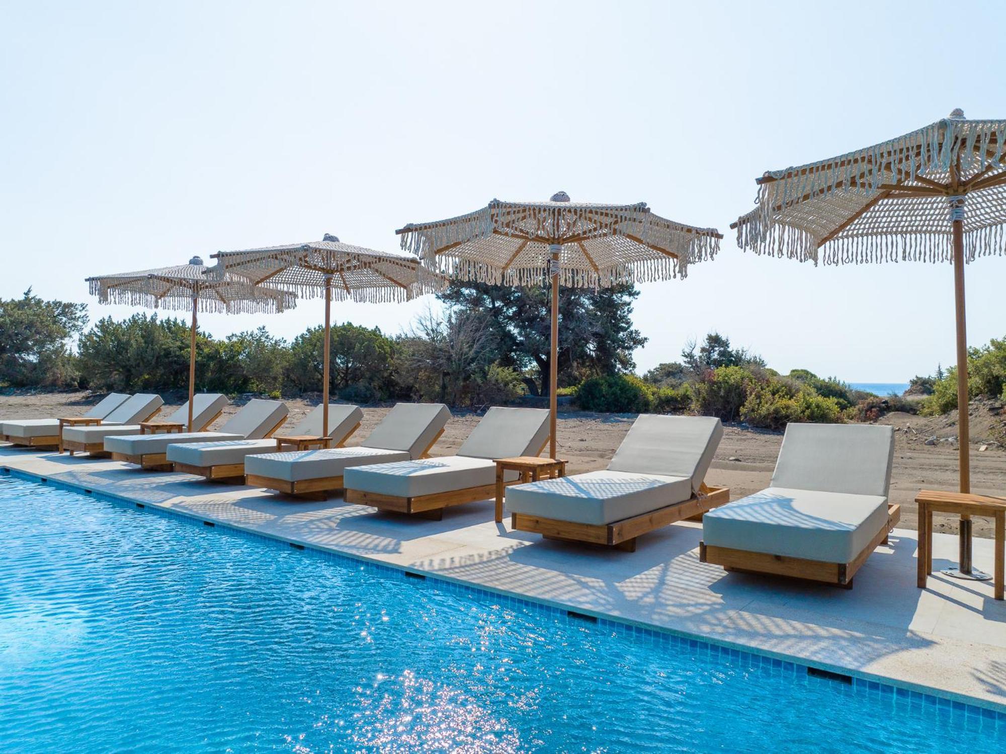 Aethrion Villas & Suites Gennadi Eksteriør bilde